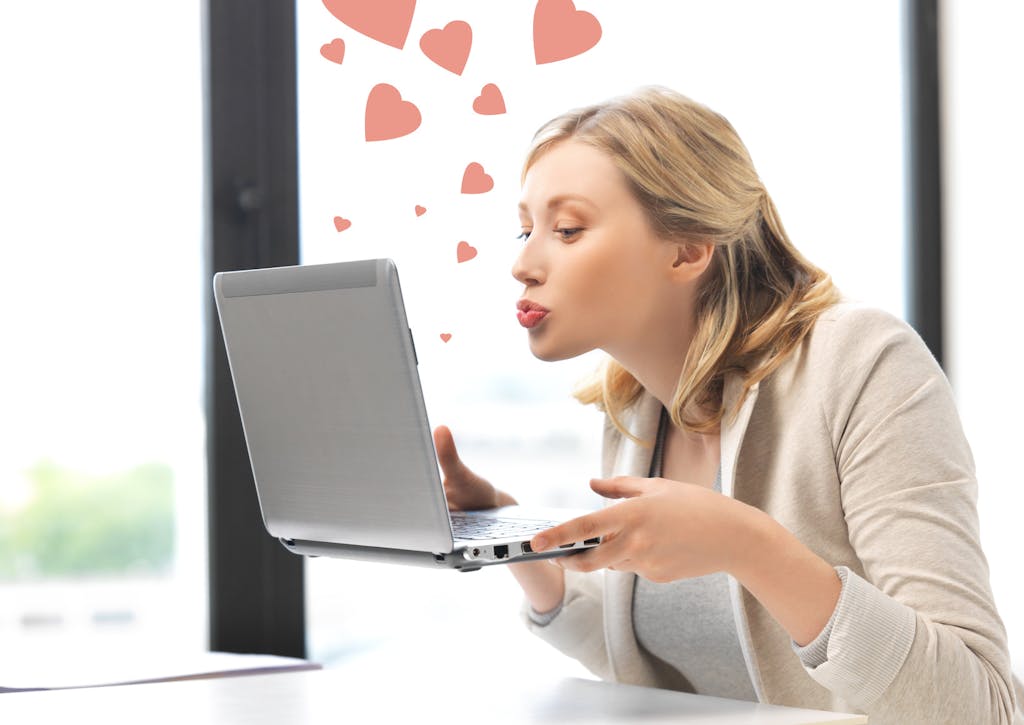 Cum compui primul mesaj pentru dating online - Blog matrimoniale